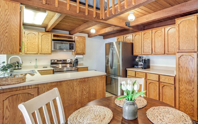 Grill & Games: Family-friendly Flagstaff Getaway!