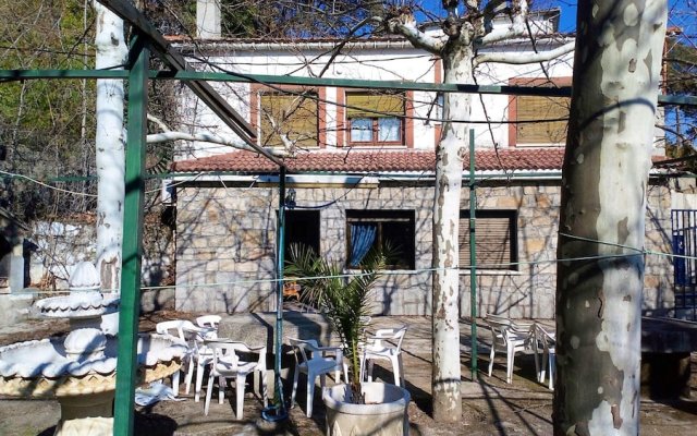 House With 5 Bedrooms in Sotillo de la Adrada, With Pool Access, Enclo