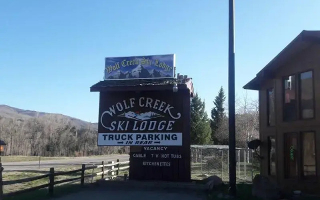 LOGE Wolf Creek