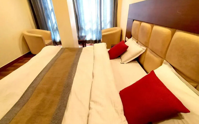 Hotel Samrat | On Mall Road with complimentary Parking