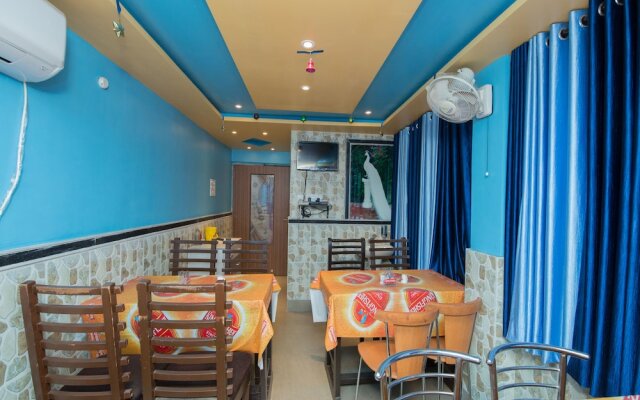 OYO 12803 Moon Light Hotel