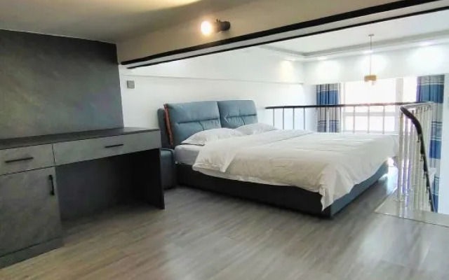 Duben Xiong Rizu Apartment