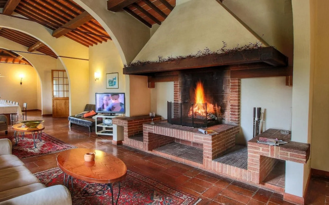 Panoramic Tuscan Villa