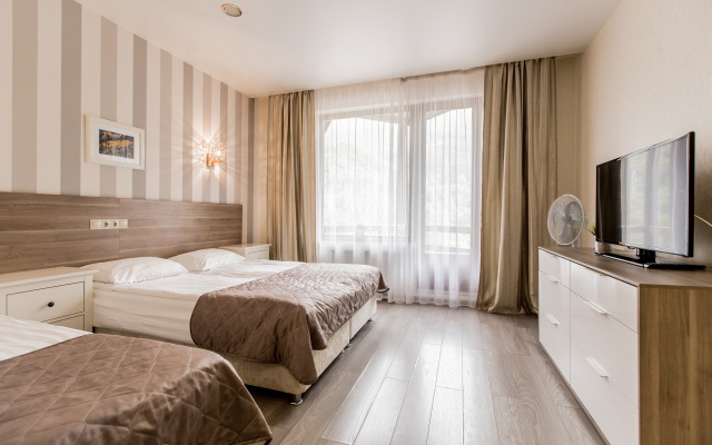 Dinastiya Hotel