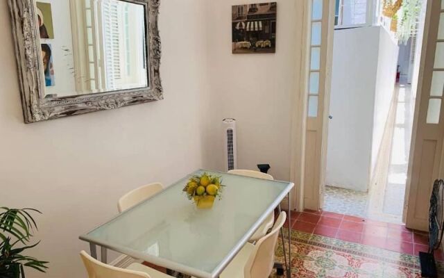 Chandelier BNB