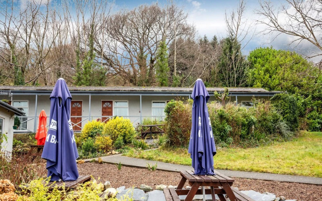 Lodge Hotel (os)