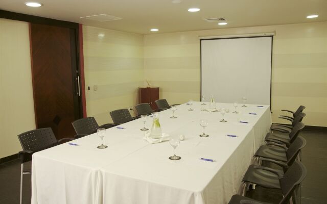 Ghl Hotel Abadia Plaza