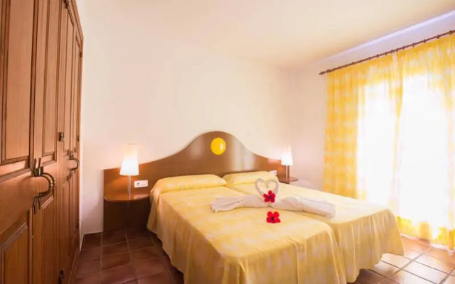 Pueblo Menorquin Apartamentos
