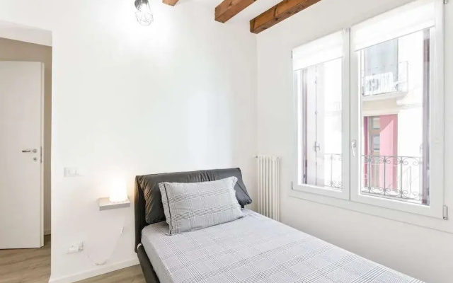 Civico 34 Central Flat