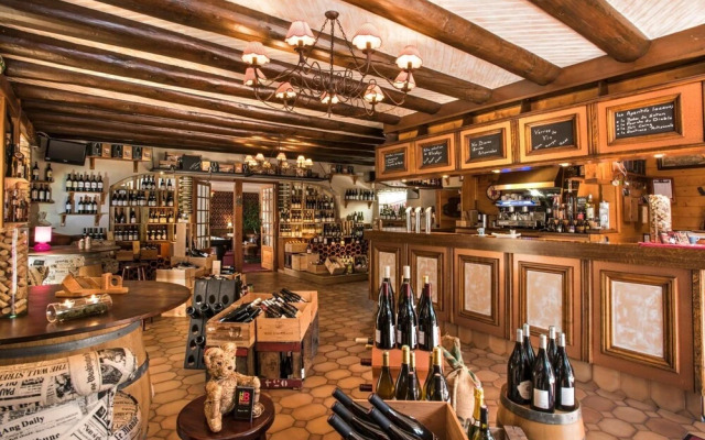 Logis De France Le Rocher Blanc