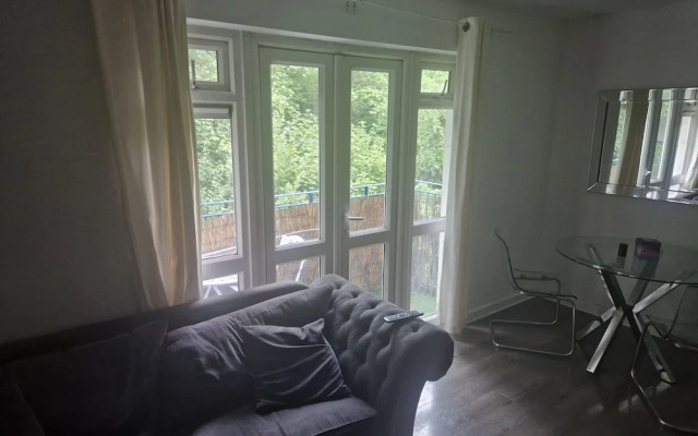 Immaculate 1-bed Apartment in Woodford Green
