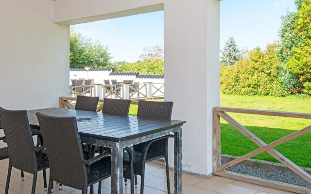 10 Person Holiday Home in Grenaa-by Traum