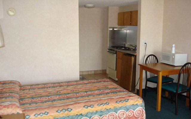 The Virginian Motel