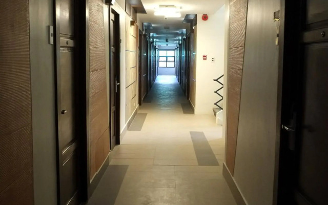 Southpole Central Hotel
