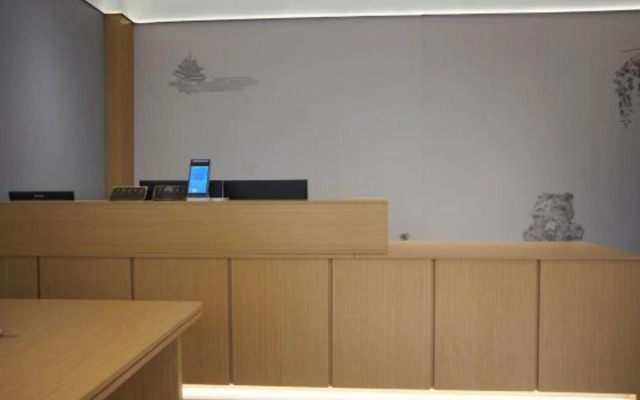 Dishman Boutique Hotel (Shanghai Zhoupu Wanda Branch)