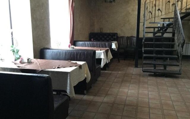 Camelot Hotel