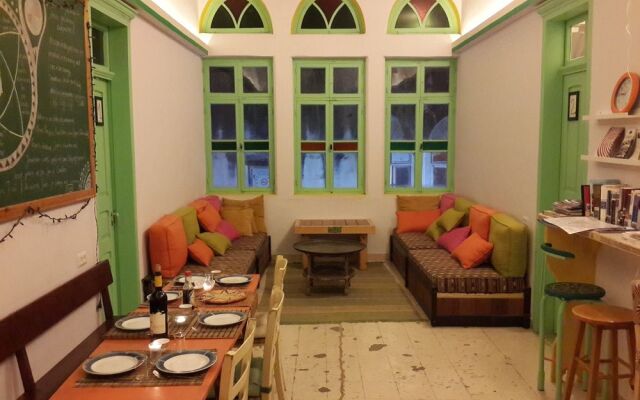 Simsim Guesthouse - Hostel