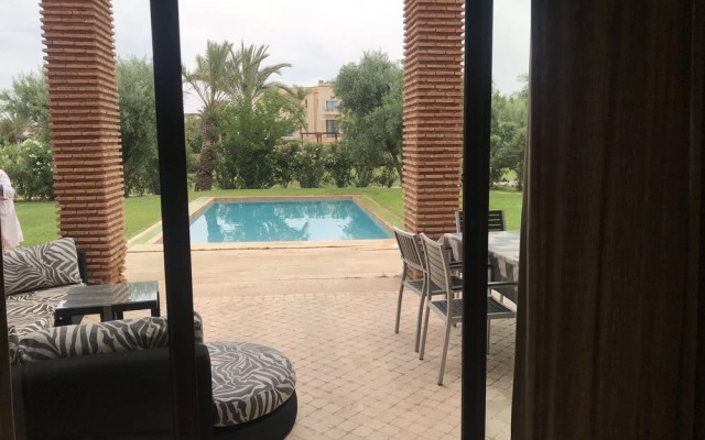 Apple Villa Isolee 51