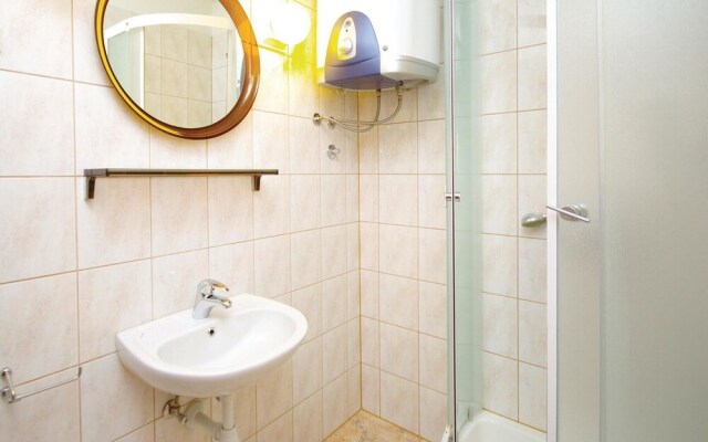 Beautiful Home in Kastel Sucurac With Wifi and 2 Bedrooms