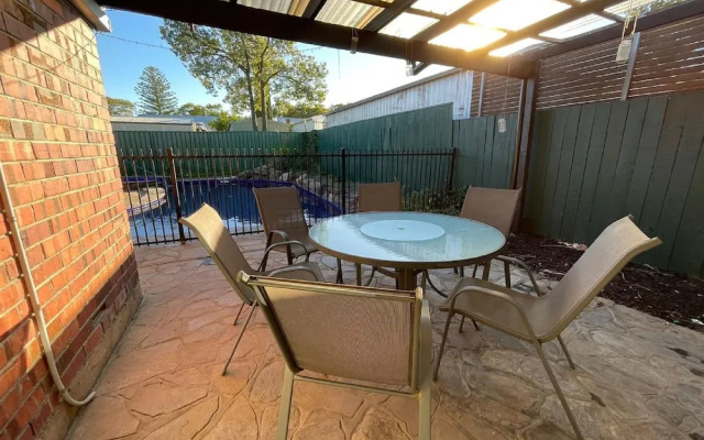 Unwind Westbourne Park Saltpool Hideaway