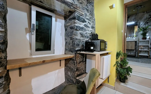 Room-discover Magical Calheta