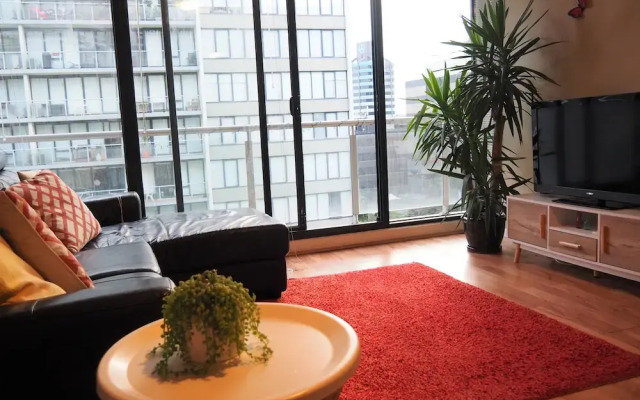 Metro Apartments South Melbourne CBD edge