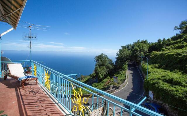 House-Charme degli Dei Holidays in Amalfi Coast