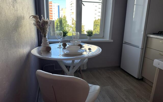 Apartments on 54 Enthusiasts Street