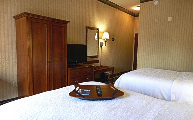 Hampton Inn & Suites Scottsburg