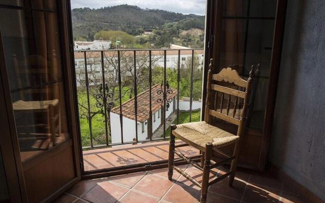 Aparthotel Rural 12 Caños