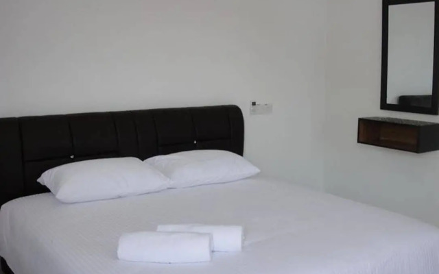 Dhania Motel