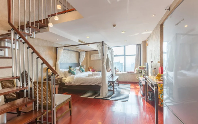 Summer Flower Apartment