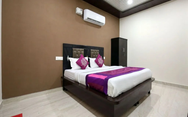 OYO 9254 The Platinum