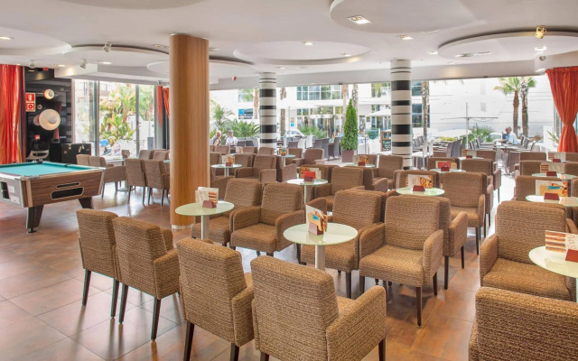 Hotel RH Royal - Recommended for Adults