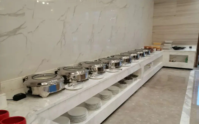 Kyriad Hotel (Huizhou Daya Bay BYD Industrial Park)