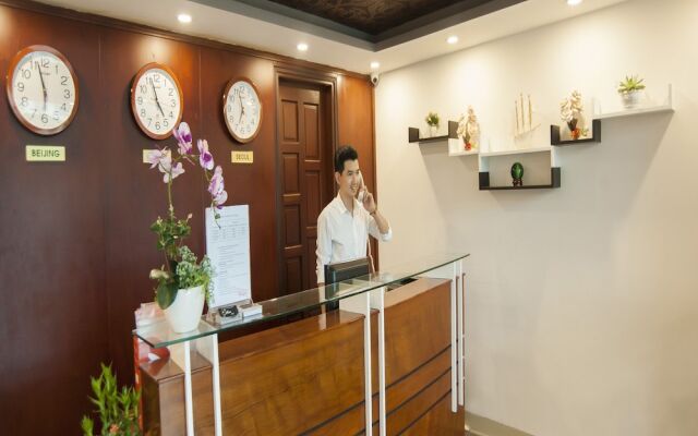 OYO 132 Ochna Hotel