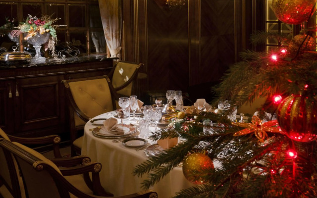 IMPERIAL Hotel & Restaurant