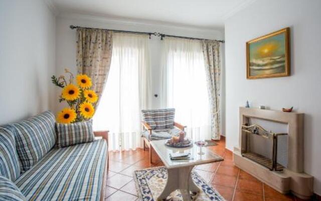 Elegant Sea View Apartment