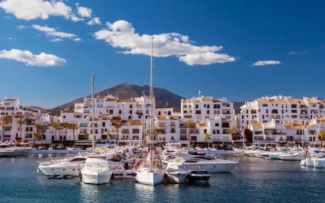 OleHolidays Fuentes del Rodeo35 junto Puerto Banus
