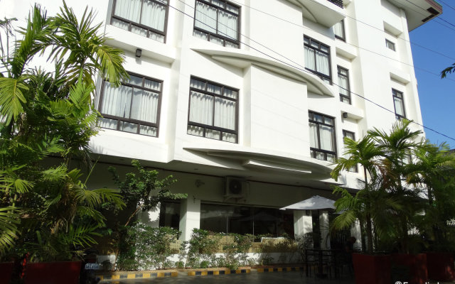 Ipil Suites Puerto Princesa