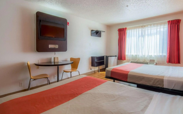 Motel 6 Dallas, TX - North - Richardson