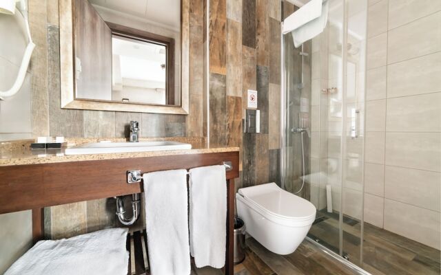 Castle Franco Suites