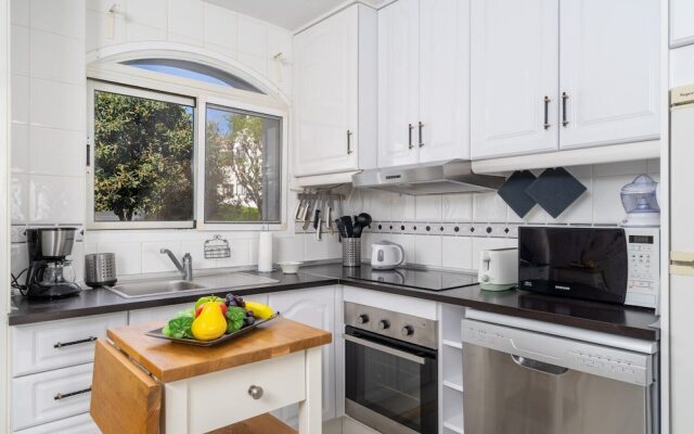 Charming Apartment Near Beach and Golf Ref 115