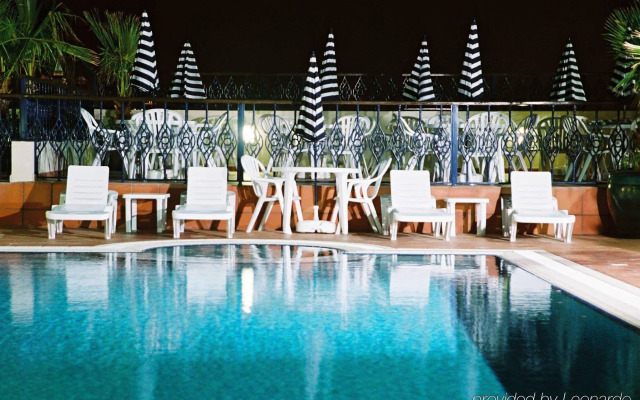 Winchester Grand Hotel Apartments