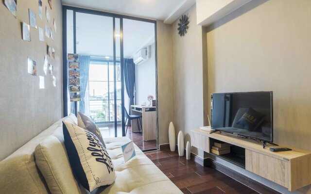 Bangkok Feliz Sathorn-Taksin By Favstay