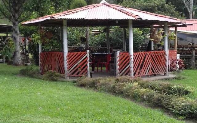 Hostal Rio Arabia - Valle De Cocora