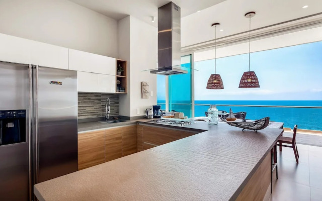 Panoramic Hot Tub Oceanview Penthouse