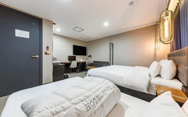 Changwon Palyongdong Hotel Cozy