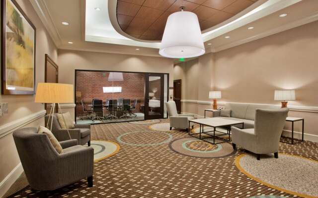 Hampton Inn & Suites Chapel Hill-Carrboro/Downtown