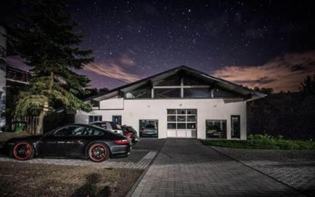Ring Garage